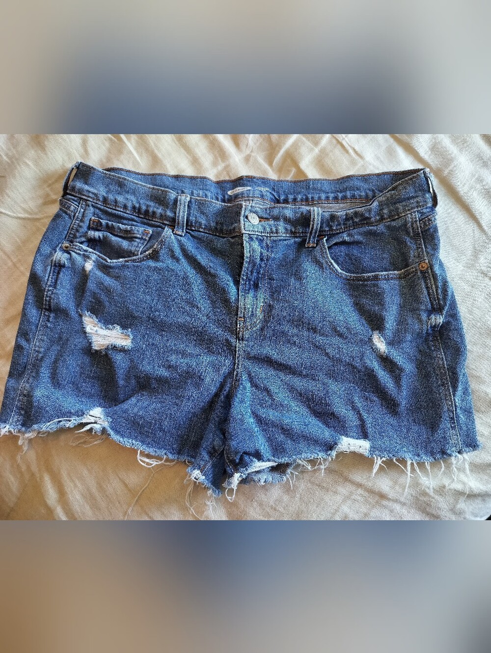 Old Navy Mid-rise Boyfriend Shorts 14